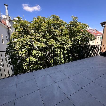 Large Garden-View Balcony Comfort Retreat 1020-Vienna Відень Екстер'єр фото